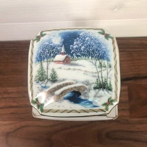 Vintage 1987 Heritage House music box